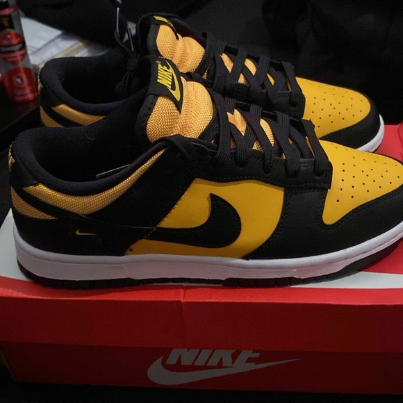 COPY - Black/university gold-white Nike dunk low size:8 - Picture 2 of 6